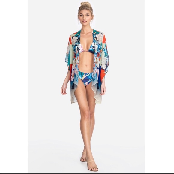 Johnny was NWT 💯 silk Marritt kimono size medium can fit up to xl - Picture 3 of 5